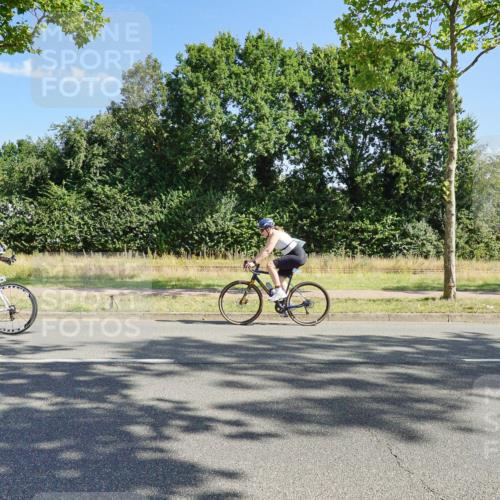09.08.2026 - GEWOBA Citytriathlon Bremen Michael Burmester http://msf.ph/oto/9958741 09.08.2026 11:00:30 Radfahren 73, 91, 161, 165, 415, 424, 425 meine-sportfotos.de