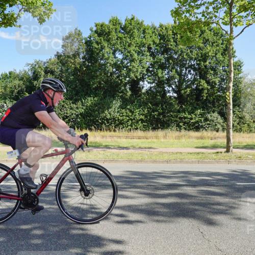 09.08.2026 - GEWOBA Citytriathlon Bremen Michael Burmester http://msf.ph/oto/9958748 09.08.2026 11:00:48 Radfahren 69, 73, 127, 161, 165, 435 meine-sportfotos.de