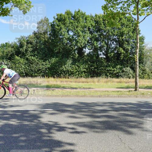 09.08.2026 - GEWOBA Citytriathlon Bremen Michael Burmester http://msf.ph/oto/9958752 09.08.2026 11:00:58 Radfahren 69, 77, 420, 435 meine-sportfotos.de