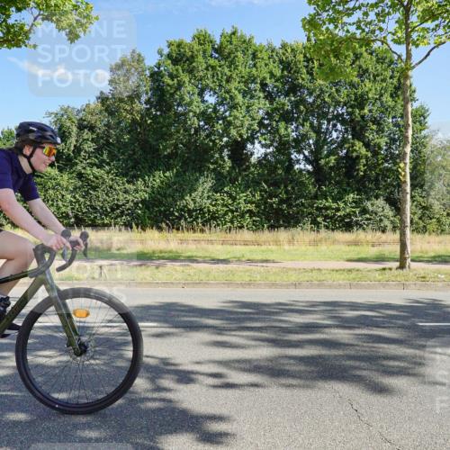 09.08.2026 - GEWOBA Citytriathlon Bremen Michael Burmester http://msf.ph/oto/9958765 09.08.2026 11:02:17 Radfahren 71, 431, 512 meine-sportfotos.de