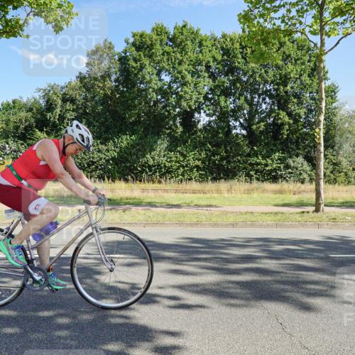 09.08.2026 - GEWOBA Citytriathlon Bremen Michael Burmester http://msf.ph/oto/9958767 09.08.2026 11:02:29 Radfahren 512 meine-sportfotos.de