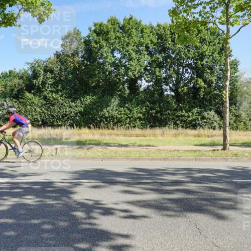 09.08.2026 - GEWOBA Citytriathlon Bremen Michael Burmester http://msf.ph/oto/9958771 09.08.2026 11:02:58 Radfahren 11, 485 meine-sportfotos.de