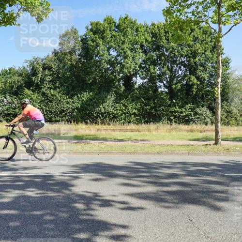09.08.2026 - GEWOBA Citytriathlon Bremen Michael Burmester http://msf.ph/oto/9958775 09.08.2026 11:03:50 Radfahren 199, 525 meine-sportfotos.de