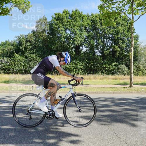 09.08.2026 - GEWOBA Citytriathlon Bremen Michael Burmester http://msf.ph/oto/9958778 09.08.2026 11:04:50 Radfahren 227, 524 meine-sportfotos.de