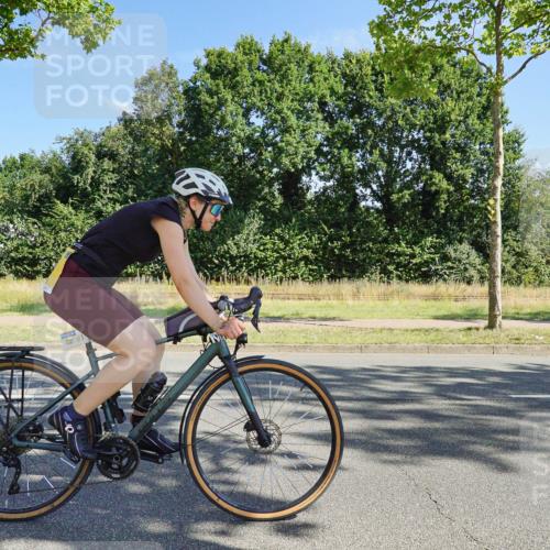 09.08.2026 - GEWOBA Citytriathlon Bremen Michael Burmester http://msf.ph/oto/9958785 09.08.2026 11:06:14 Radfahren 101, 475 meine-sportfotos.de
