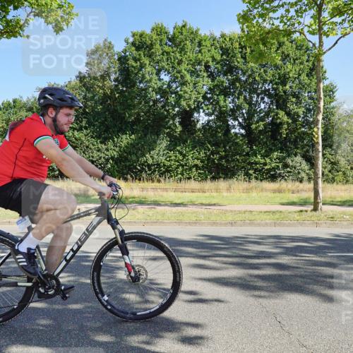 09.08.2026 - GEWOBA Citytriathlon Bremen Michael Burmester http://msf.ph/oto/9958788 09.08.2026 11:07:08 Radfahren 159 meine-sportfotos.de