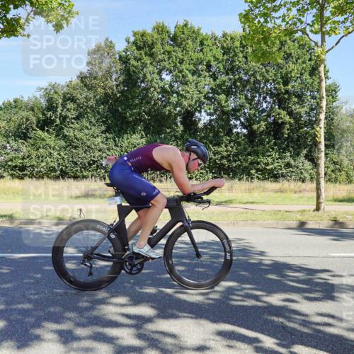 09.08.2026 - GEWOBA Citytriathlon Bremen Michael Burmester http://msf.ph/oto/9958803 09.08.2026 11:55:06 Radfahren 570 meine-sportfotos.de