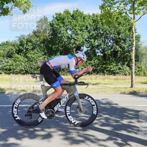 09.08.2026 - GEWOBA Citytriathlon Bremen Michael Burmester http://msf.ph/oto/9958817 09.08.2026 12:03:19 Radfahren 657 meine-sportfotos.de