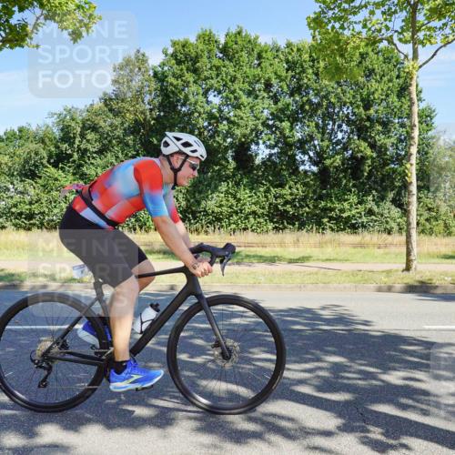 09.08.2026 - GEWOBA Citytriathlon Bremen Michael Burmester http://msf.ph/oto/9958844 09.08.2026 12:05:35 Radfahren 541, 560, 562, 623, 695, 696, 757, 1110 meine-sportfotos.de