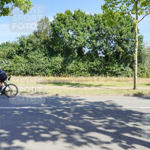 09.08.2026 - GEWOBA Citytriathlon Bremen Michael Burmester http://msf.ph/oto/9958849 09.08.2026 12:05:43 Radfahren 541, 562, 623, 695, 696, 1110 meine-sportfotos.de