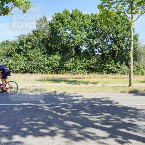 09.08.2026 - GEWOBA Citytriathlon Bremen Michael Burmester http://msf.ph/oto/9958852 09.08.2026 12:05:51 Radfahren 541, 694, 695, 696 meine-sportfotos.de