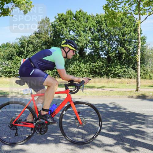09.08.2026 - GEWOBA Citytriathlon Bremen Michael Burmester http://msf.ph/oto/9958864 09.08.2026 12:06:37 Radfahren 571, 651, 707, 720 meine-sportfotos.de