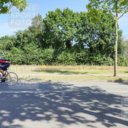 09.08.2026 - GEWOBA Citytriathlon Bremen Michael Burmester http://msf.ph/oto/9958872 09.08.2026 12:06:57 Radfahren 612, 737 meine-sportfotos.de