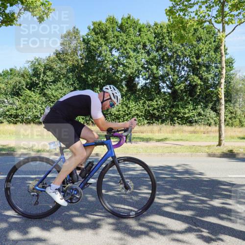 09.08.2026 - GEWOBA Citytriathlon Bremen Michael Burmester http://msf.ph/oto/9958881 09.08.2026 12:07:36 Radfahren 572, 586, 628, 649, 761 meine-sportfotos.de