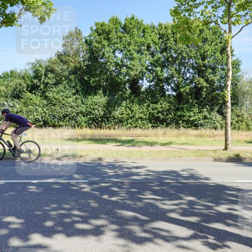 09.08.2026 - GEWOBA Citytriathlon Bremen Michael Burmester http://msf.ph/oto/9958883 09.08.2026 12:07:39 Radfahren 572, 586, 614, 628, 649, 761 meine-sportfotos.de
