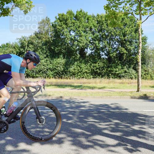 09.08.2026 - GEWOBA Citytriathlon Bremen Michael Burmester http://msf.ph/oto/9958885 09.08.2026 12:07:44 Radfahren 572, 577, 586, 614, 628, 649, 761, 1001 meine-sportfotos.de
