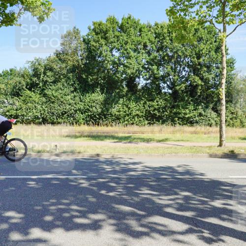 09.08.2026 - GEWOBA Citytriathlon Bremen Michael Burmester http://msf.ph/oto/9958888 09.08.2026 12:07:49 Radfahren 572, 577, 586, 614, 649, 705, 1001 meine-sportfotos.de