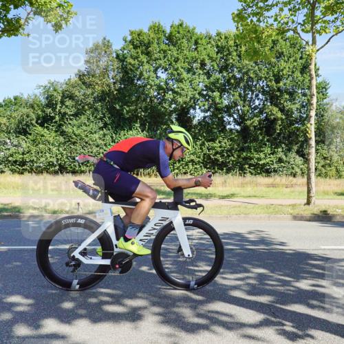09.08.2026 - GEWOBA Citytriathlon Bremen Michael Burmester http://msf.ph/oto/9958890 09.08.2026 12:07:52 Radfahren 572, 577, 614, 649, 705, 1001 meine-sportfotos.de