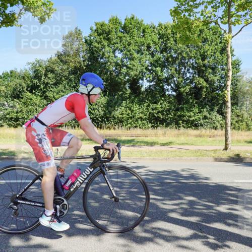 09.08.2026 - GEWOBA Citytriathlon Bremen Michael Burmester http://msf.ph/oto/9958891 09.08.2026 12:07:54 Radfahren 572, 577, 614, 649, 705, 1001 meine-sportfotos.de