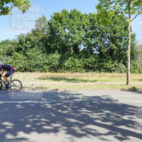 09.08.2026 - GEWOBA Citytriathlon Bremen Michael Burmester http://msf.ph/oto/9958892 09.08.2026 12:07:56 Radfahren 577, 614, 649, 705, 1001 meine-sportfotos.de