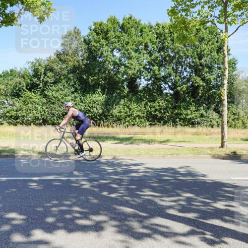 09.08.2026 - GEWOBA Citytriathlon Bremen Michael Burmester http://msf.ph/oto/9958900 09.08.2026 12:08:17 Radfahren 601, 671, 787 meine-sportfotos.de