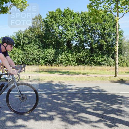09.08.2026 - GEWOBA Citytriathlon Bremen Michael Burmester http://msf.ph/oto/9958903 09.08.2026 12:08:24 Radfahren 548, 558, 601, 620, 671 meine-sportfotos.de