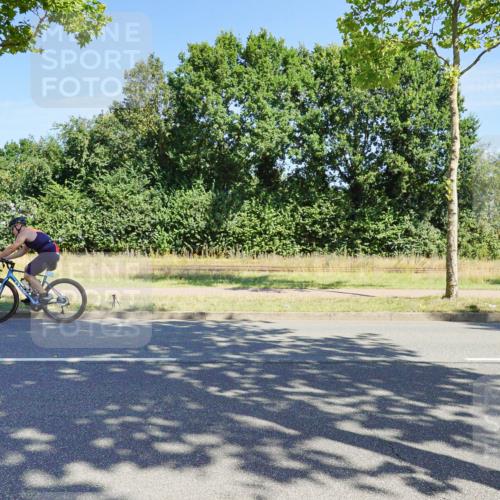 09.08.2026 - GEWOBA Citytriathlon Bremen Michael Burmester http://msf.ph/oto/9958912 09.08.2026 12:08:42 Radfahren 558, 602, 620, 643, 711 meine-sportfotos.de