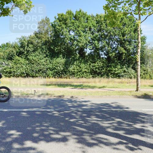 09.08.2026 - GEWOBA Citytriathlon Bremen Michael Burmester http://msf.ph/oto/9958961 09.08.2026 12:10:18 Radfahren 619, 633, 688, 729 meine-sportfotos.de