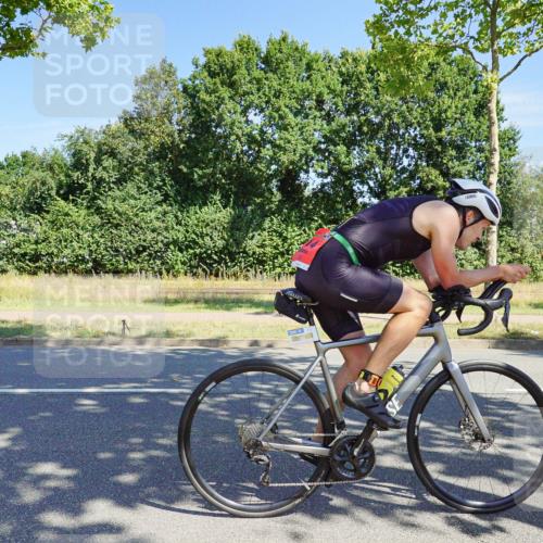 09.08.2026 - GEWOBA Citytriathlon Bremen Michael Burmester http://msf.ph/oto/9958980 09.08.2026 12:10:54 Radfahren 587, 652, 669, 714, 740, 743, 766 meine-sportfotos.de