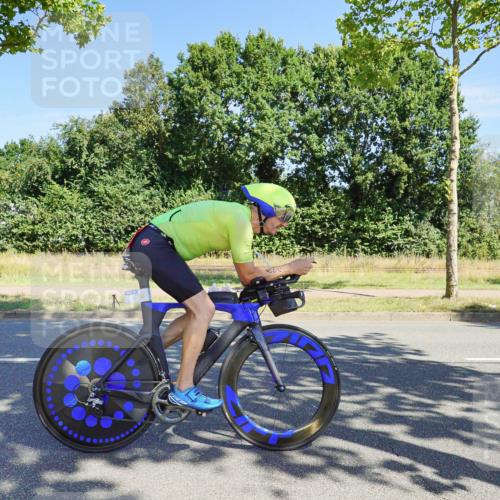 09.08.2026 - GEWOBA Citytriathlon Bremen Michael Burmester http://msf.ph/oto/9958992 09.08.2026 12:11:07 Radfahren 587, 641, 652, 669, 690, 714, 743, 767, 789, 801, 810, 831, 854 meine-sportfotos.de