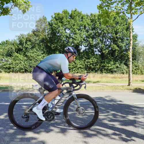 09.08.2026 - GEWOBA Citytriathlon Bremen Michael Burmester http://msf.ph/oto/9959004 09.08.2026 12:11:35 Radfahren 112, 540, 549, 666, 691, 692, 703, 712, 732, 862, 1153 meine-sportfotos.de