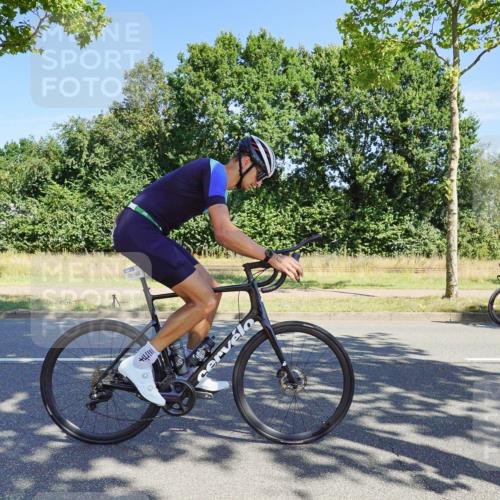 09.08.2026 - GEWOBA Citytriathlon Bremen Michael Burmester http://msf.ph/oto/9959017 09.08.2026 12:11:47 Radfahren 549, 631, 642, 660, 676, 691, 712, 732, 862 meine-sportfotos.de