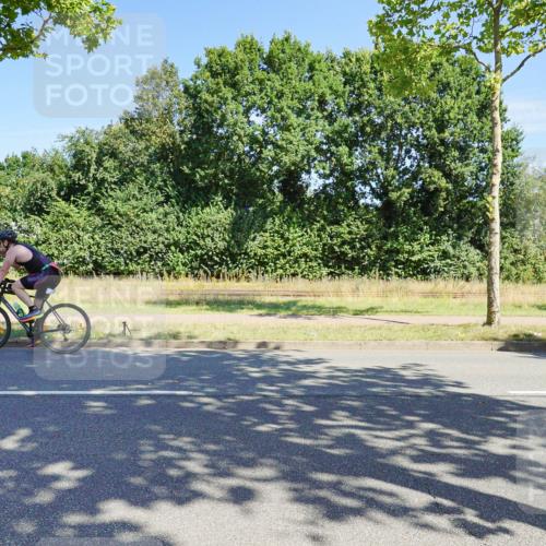 09.08.2026 - GEWOBA Citytriathlon Bremen Michael Burmester http://msf.ph/oto/9959023 09.08.2026 12:11:57 Radfahren 631, 642, 660, 676 meine-sportfotos.de