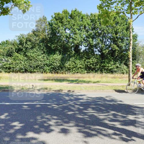 09.08.2026 - GEWOBA Citytriathlon Bremen Michael Burmester http://msf.ph/oto/9959025 09.08.2026 12:11:58 Radfahren 631, 642, 660, 676 meine-sportfotos.de