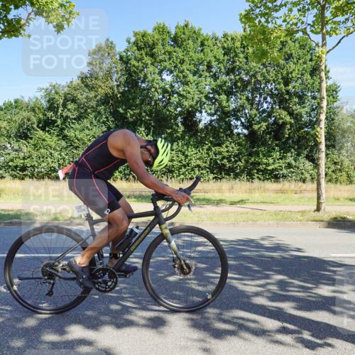 09.08.2026 - GEWOBA Citytriathlon Bremen Michael Burmester http://msf.ph/oto/9959033 09.08.2026 12:12:13 Radfahren 610, 618, 677 meine-sportfotos.de