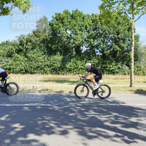 09.08.2026 - GEWOBA Citytriathlon Bremen Michael Burmester http://msf.ph/oto/9959035 09.08.2026 12:12:17 Radfahren 589, 610, 618, 632, 677, 697 meine-sportfotos.de