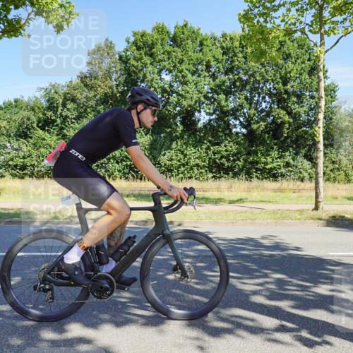 09.08.2026 - GEWOBA Citytriathlon Bremen Michael Burmester http://msf.ph/oto/9959039 09.08.2026 12:12:21 Radfahren 544, 589, 610, 618, 632, 661, 677, 697, 825, 835 meine-sportfotos.de