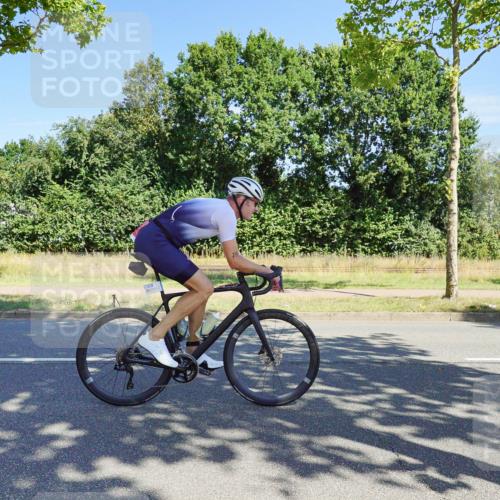 09.08.2026 - GEWOBA Citytriathlon Bremen Michael Burmester http://msf.ph/oto/9959049 09.08.2026 12:12:30 Radfahren 544, 589, 632, 661, 697, 791, 825, 835, 1127, 1131 meine-sportfotos.de