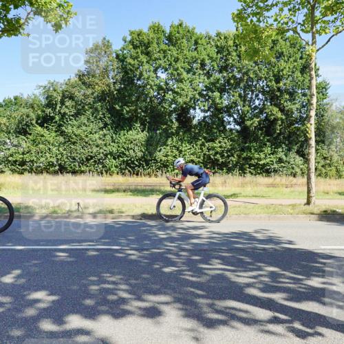 09.08.2026 - GEWOBA Citytriathlon Bremen Michael Burmester http://msf.ph/oto/9959050 09.08.2026 12:12:31 Radfahren 544, 589, 632, 661, 697, 764, 791, 825, 835, 1127, 1131 meine-sportfotos.de