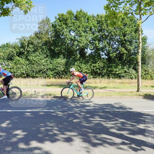 09.08.2026 - GEWOBA Citytriathlon Bremen Michael Burmester http://msf.ph/oto/9959060 09.08.2026 12:12:43 Radfahren 593, 605, 606, 683, 723, 764, 878, 951, 1127, 1131 meine-sportfotos.de