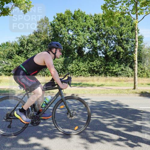 09.08.2026 - GEWOBA Citytriathlon Bremen Michael Burmester http://msf.ph/oto/9959063 09.08.2026 12:12:45 Radfahren 556, 593, 605, 606, 683, 686, 723, 764, 878, 951, 1127 meine-sportfotos.de