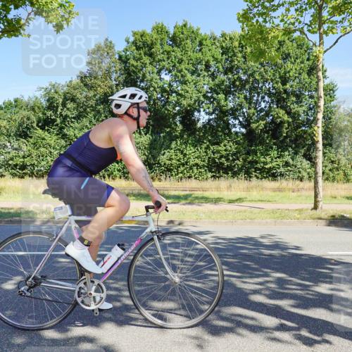 09.08.2026 - GEWOBA Citytriathlon Bremen Michael Burmester http://msf.ph/oto/9959065 09.08.2026 12:12:47 Radfahren 556, 593, 605, 606, 683, 686, 723, 764, 878, 951 meine-sportfotos.de