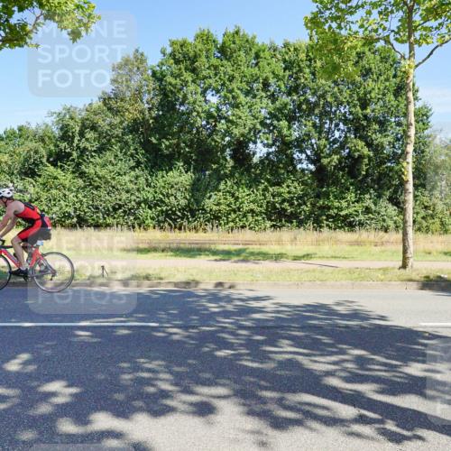 09.08.2026 - GEWOBA Citytriathlon Bremen Michael Burmester http://msf.ph/oto/9959070 09.08.2026 12:12:55 Radfahren 556, 593, 606, 686, 843, 852, 878, 951 meine-sportfotos.de