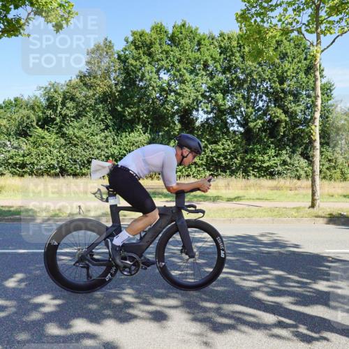 09.08.2026 - GEWOBA Citytriathlon Bremen Michael Burmester http://msf.ph/oto/9959072 09.08.2026 12:13:02 Radfahren 556, 616, 636, 658, 686, 747, 843, 852, 878 meine-sportfotos.de