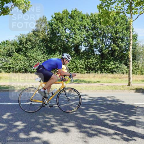 09.08.2026 - GEWOBA Citytriathlon Bremen Michael Burmester http://msf.ph/oto/9959074 09.08.2026 12:13:06 Radfahren 575, 616, 636, 658, 747, 843, 852 meine-sportfotos.de