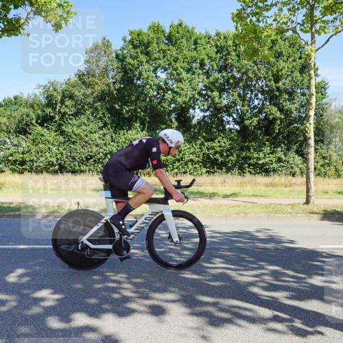 09.08.2026 - GEWOBA Citytriathlon Bremen Michael Burmester http://msf.ph/oto/9959077 09.08.2026 12:13:09 Radfahren 551, 575, 616, 636, 658, 747, 843, 852 meine-sportfotos.de