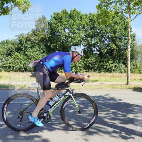 09.08.2026 - GEWOBA Citytriathlon Bremen Michael Burmester http://msf.ph/oto/9959085 09.08.2026 12:13:25 Radfahren 551, 591, 710, 824, 882, 884, 1011, 1116, 1148, 1150 meine-sportfotos.de