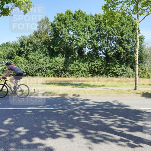 09.08.2026 - GEWOBA Citytriathlon Bremen Michael Burmester http://msf.ph/oto/9959102 09.08.2026 12:13:48 Radfahren 547, 645, 684, 685 meine-sportfotos.de