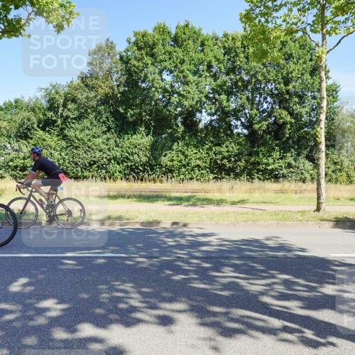 09.08.2026 - GEWOBA Citytriathlon Bremen Michael Burmester http://msf.ph/oto/9959105 09.08.2026 12:13:57 Radfahren 684, 771 meine-sportfotos.de