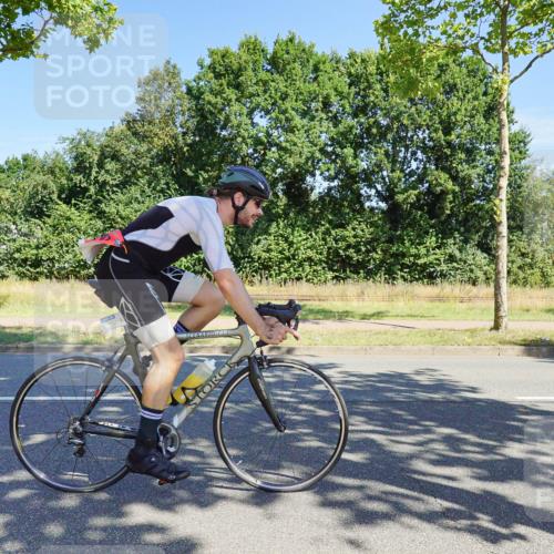 09.08.2026 - GEWOBA Citytriathlon Bremen Michael Burmester http://msf.ph/oto/9959115 09.08.2026 12:14:24 Radfahren 574, 594, 647 meine-sportfotos.de